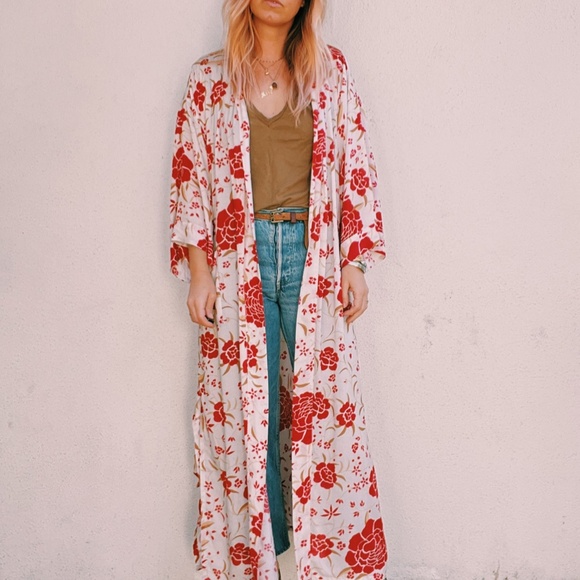 Novella Royale Robe - Picture 2 of 5